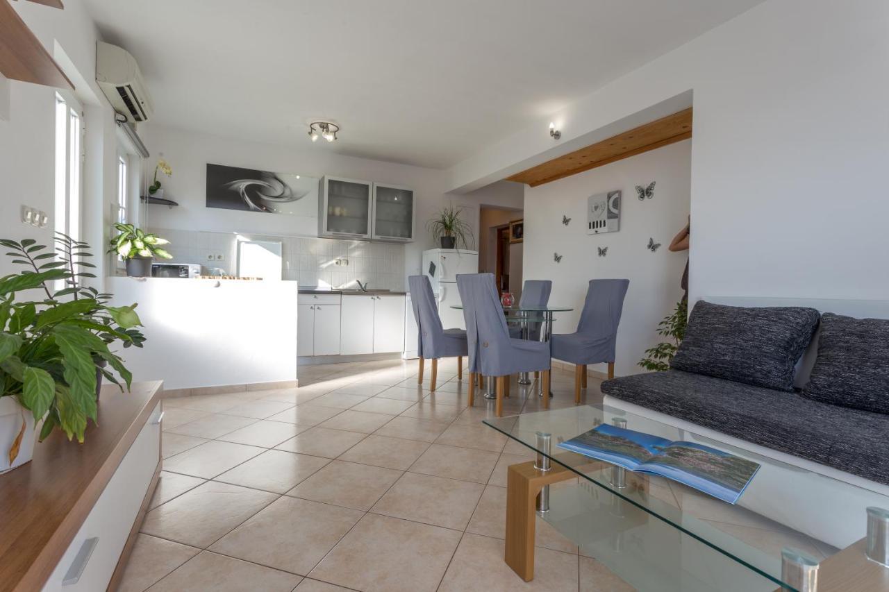 Apartman Lucy Hvar Town Eksteriør billede