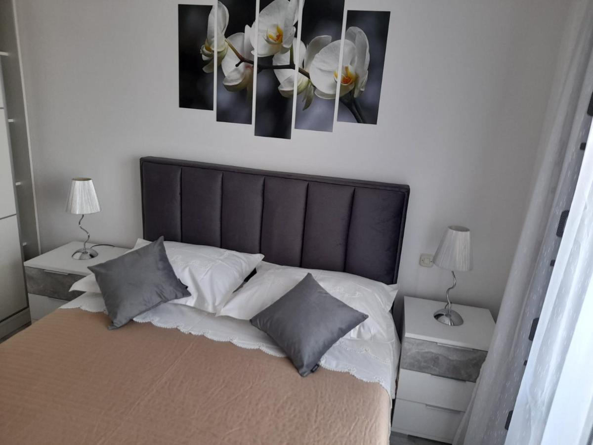 Apartman Lucy Hvar Town Eksteriør billede