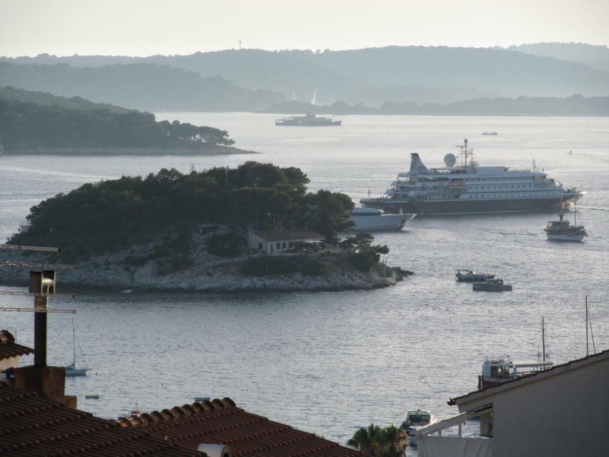 Apartman Lucy Hvar Town Eksteriør billede